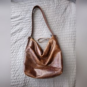 Rough & Tumble Large Leather Hobo Pack